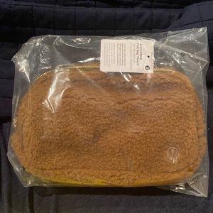 Lululemon fleece belt bag